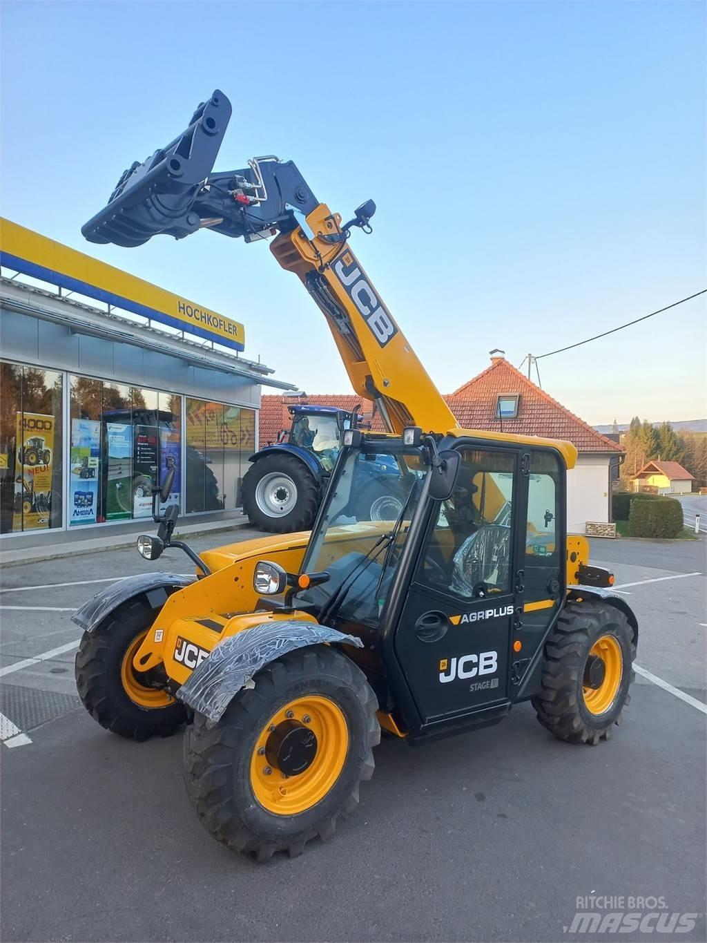 JCB AgriPlus 525-60 伸缩臂叉装车|叉装车