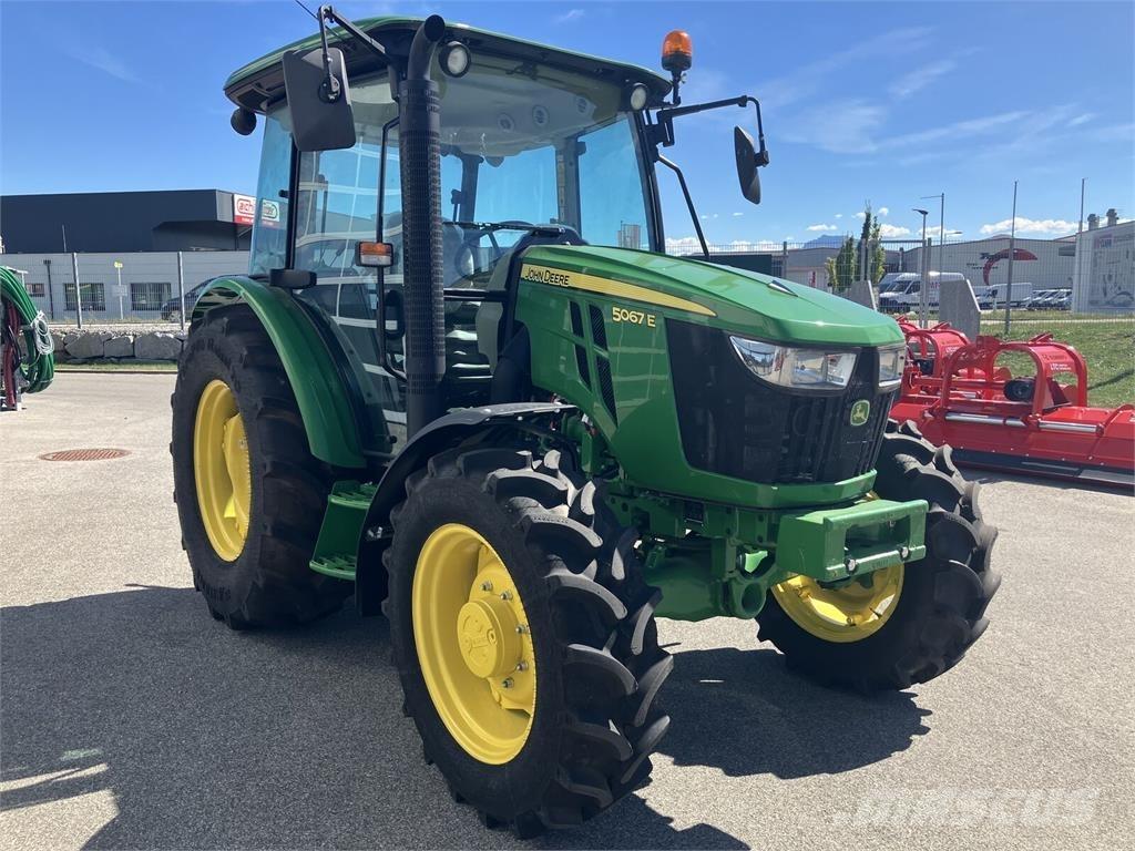 John Deere 5067E 拖拉机/农用车