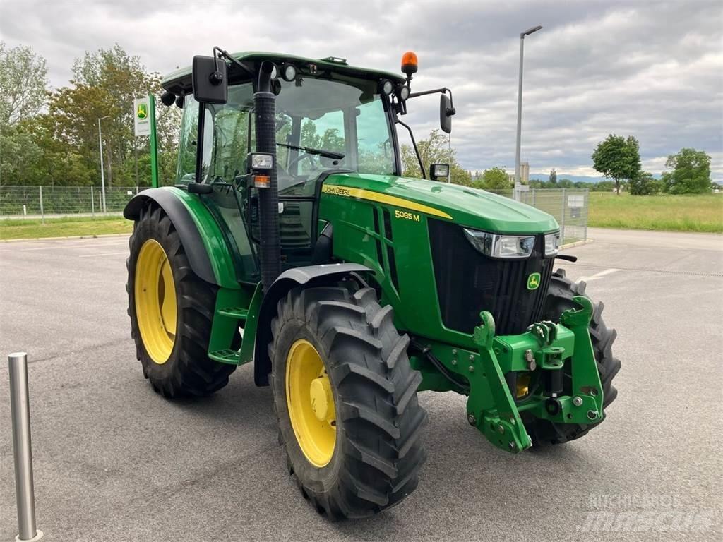 John Deere 5085M 拖拉机/农用车