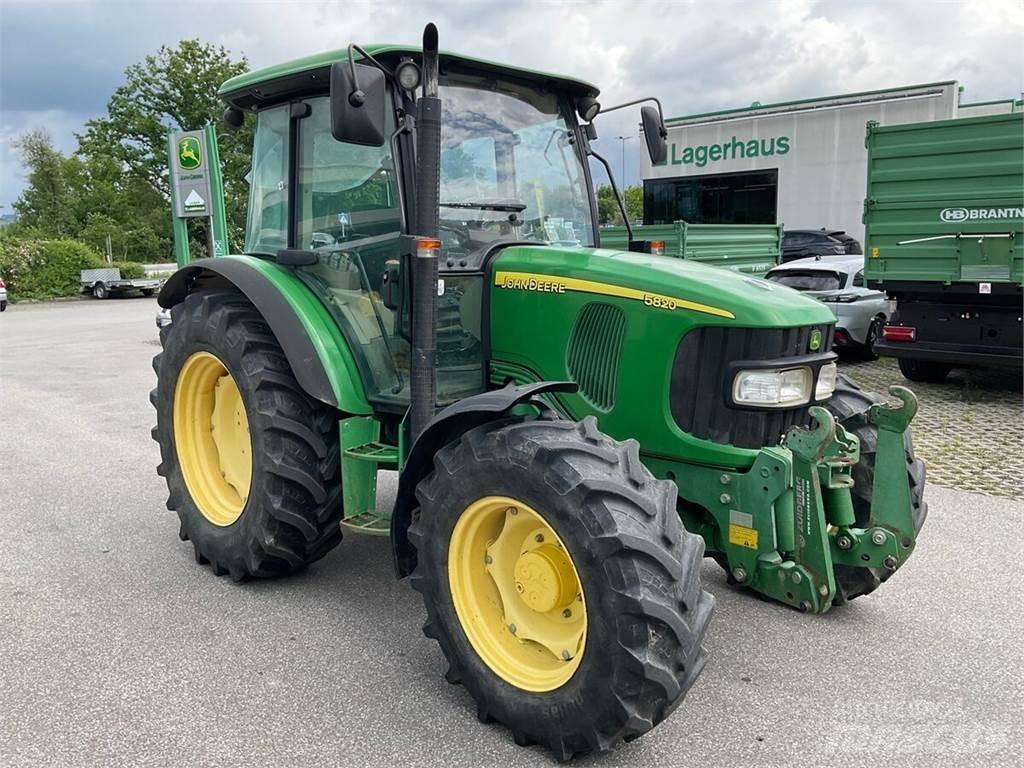 John Deere 5820 拖拉机/农用车
