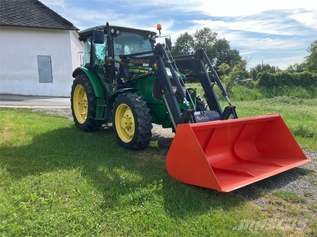 John Deere 5820 拖拉机/农用车