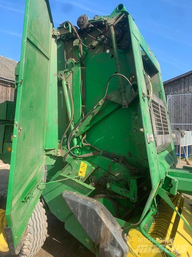 John Deere 592C 圆捆打捆机