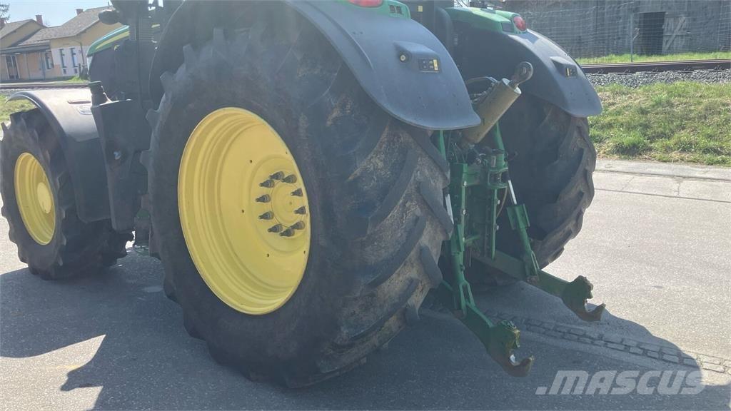 John Deere 6250R 拖拉机/农用车