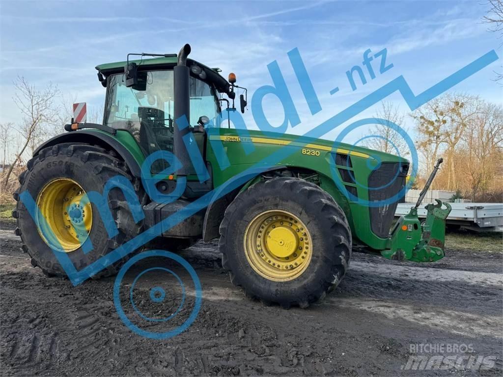 John Deere 8230 拖拉机/农用车