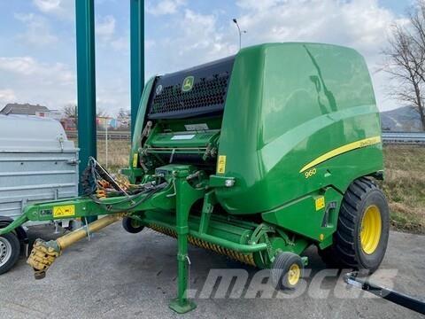 John Deere 960 圆捆打捆机
