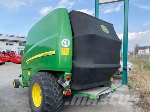 John Deere 960 圆捆打捆机