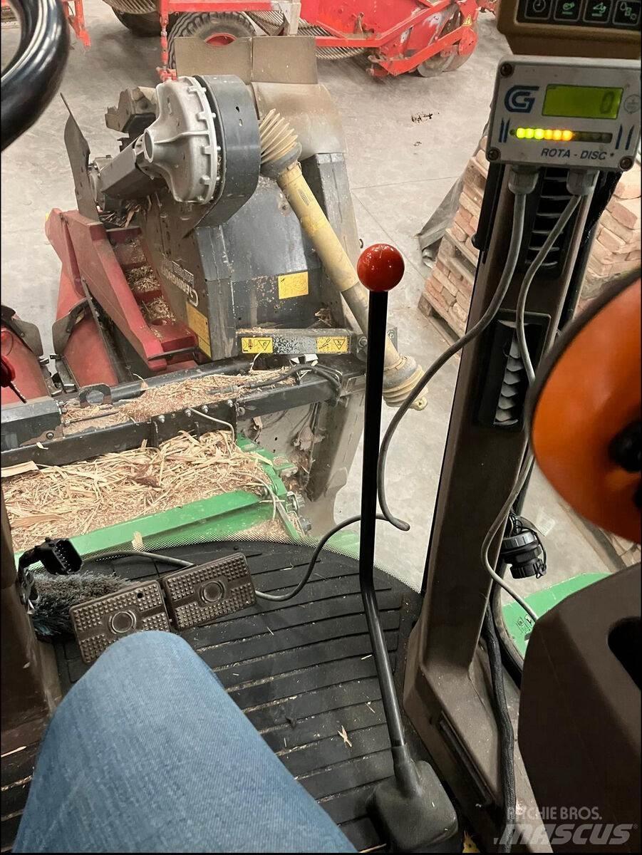 John Deere 9660 WTS 联合收割机