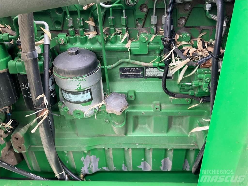 John Deere W660 HM 联合收割机