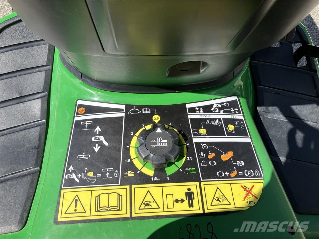 John Deere X 350R 路面维护设备-其他
