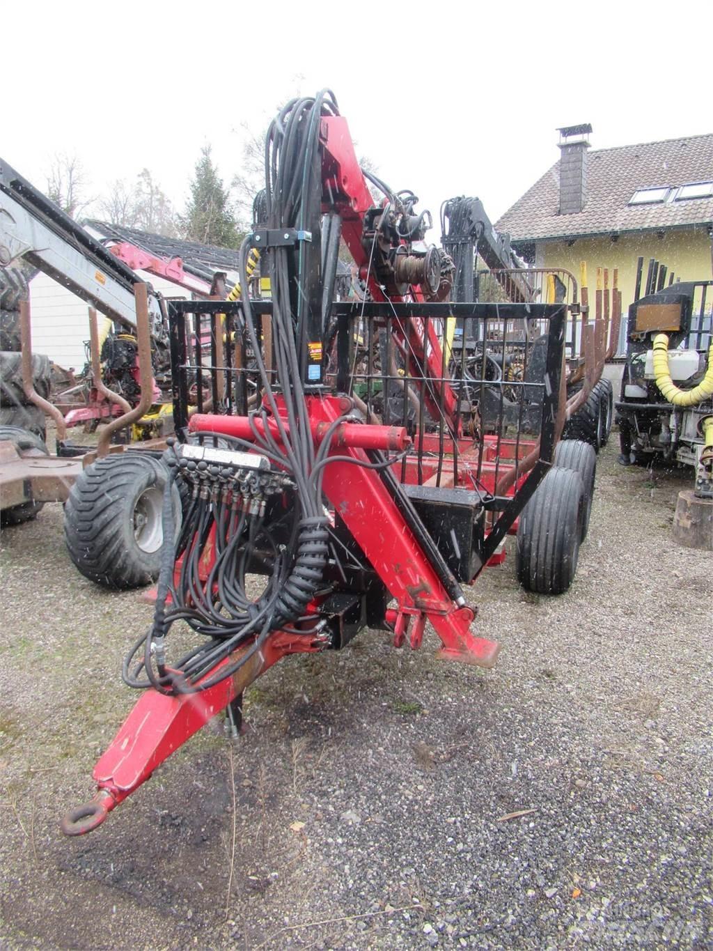 Kesla 2300 + 425 Patu 林业拖车