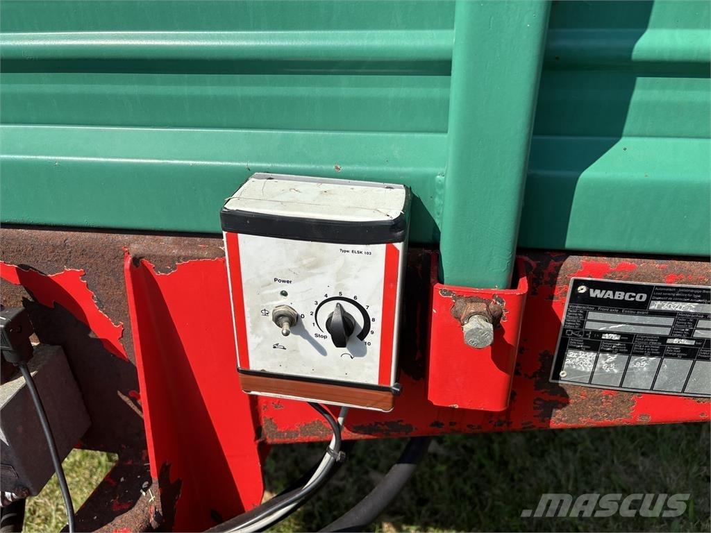 Kirchner T 3070 撒肥机