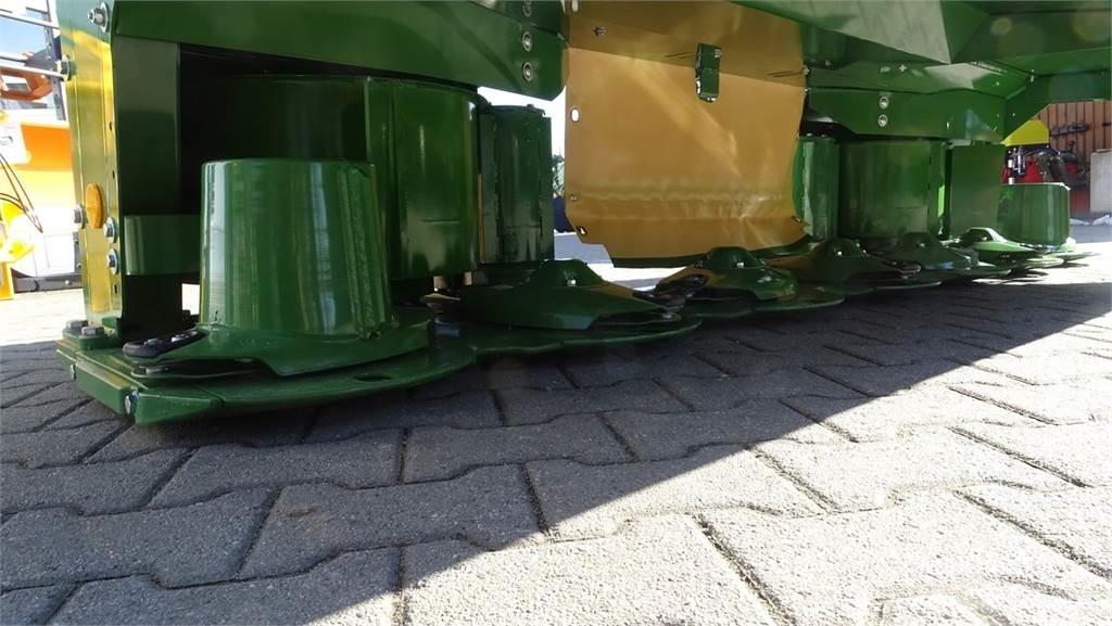 Krone EC F320 割草机