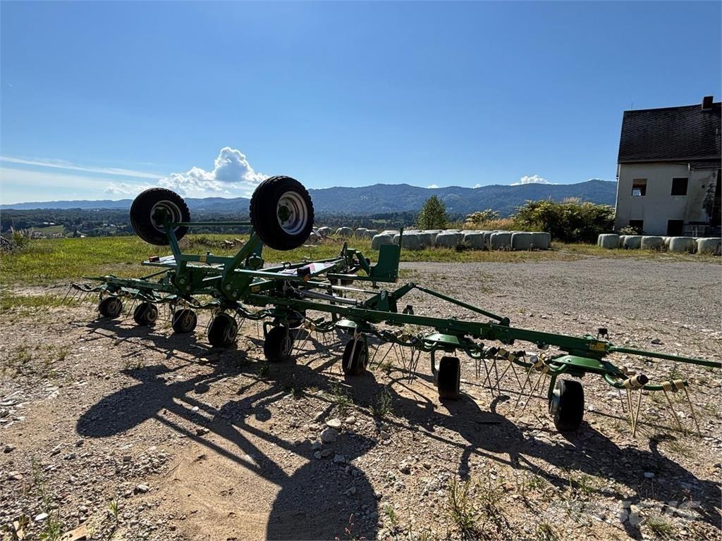 Krone KWT 882/8 犁耙和摊草机