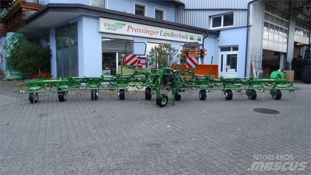Krone Vendro 900 犁耙和摊草机