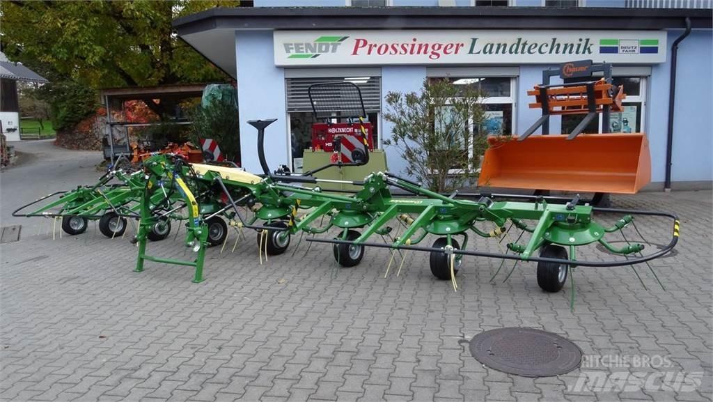 Krone Vendro 900 犁耙和摊草机