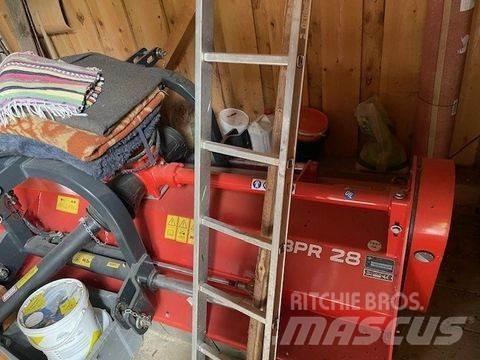 Kuhn BPR 28 牧场割草机和切顶器