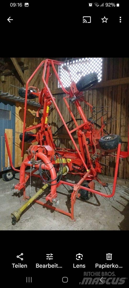 Kuhn GF 5801 MHO 犁耙和摊草机