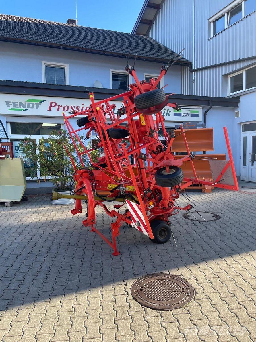 Kuhn GF 7601 MH 犁耙和摊草机
