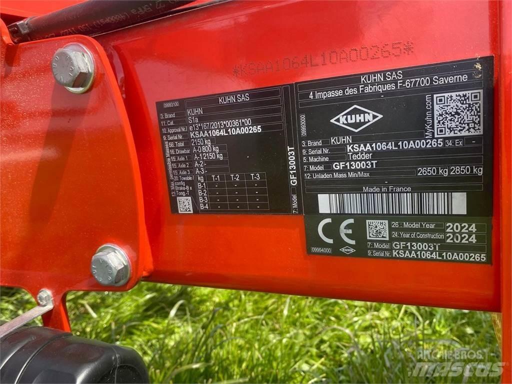 Kuhn GF13003 T 犁耙和摊草机