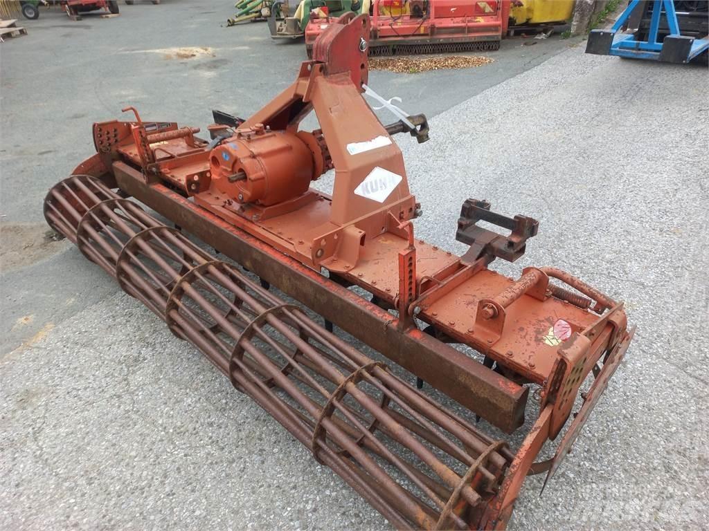 Kuhn HR 302 M 圆盘耙