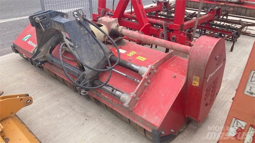 Kverneland FRH 280 牧场割草机和切顶器