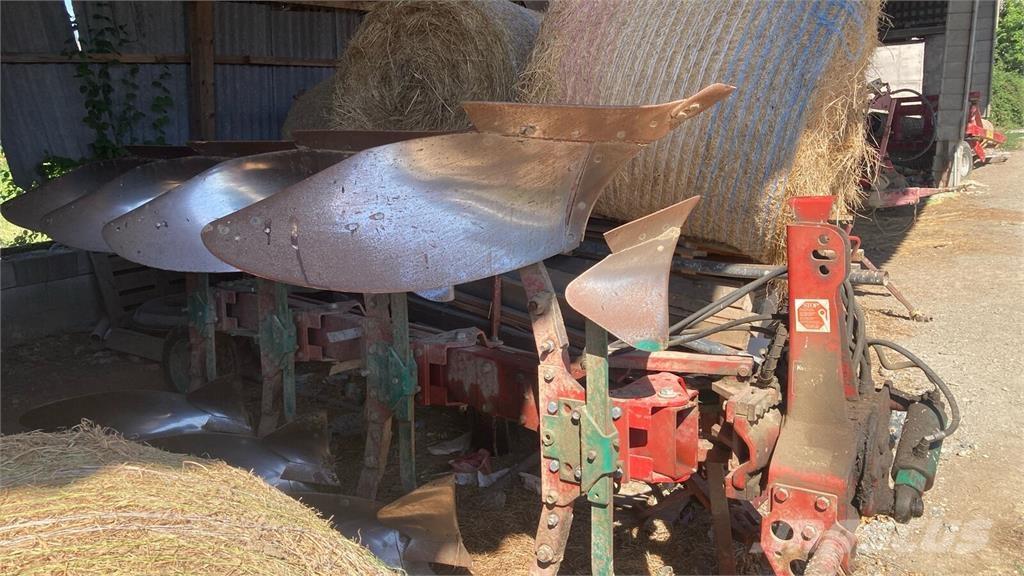 Kverneland LB 100 传统犁