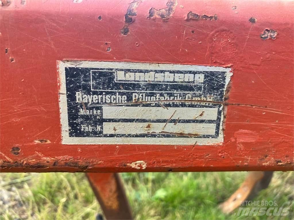 Landsberg 250/13 手扶中耕机
