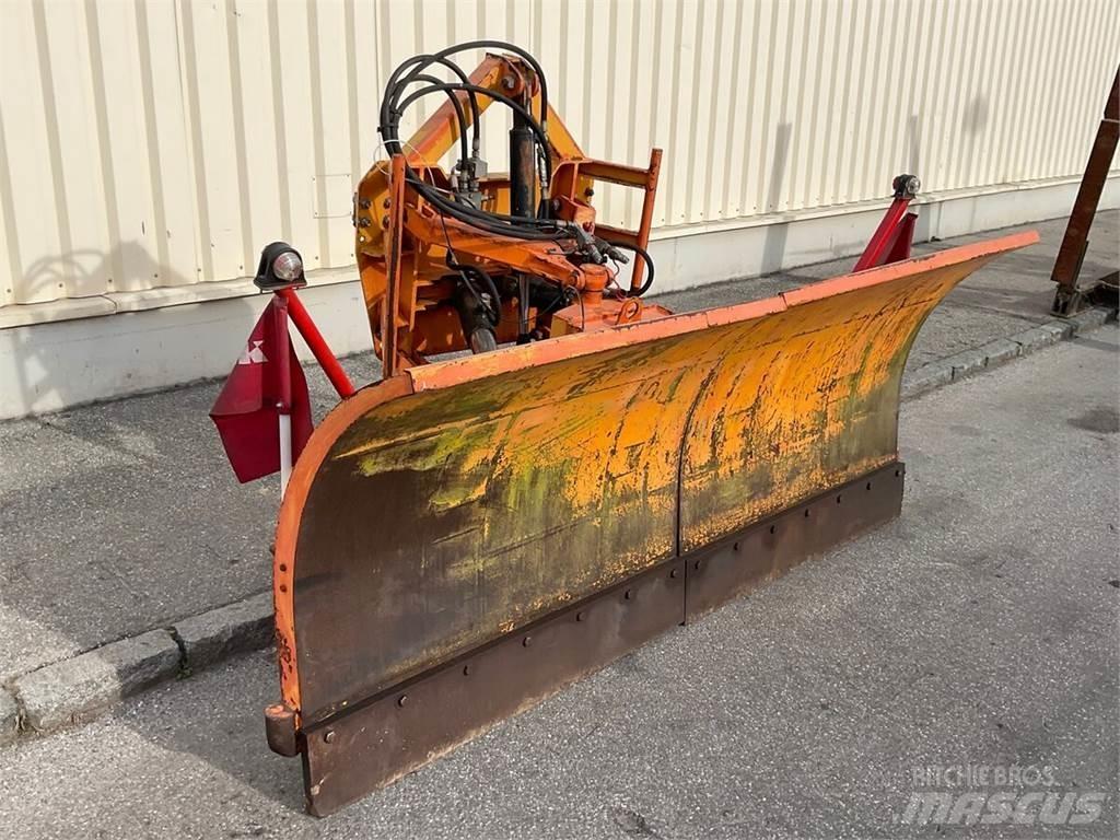  LESNIK 2500 其他清扫车和扫雪车