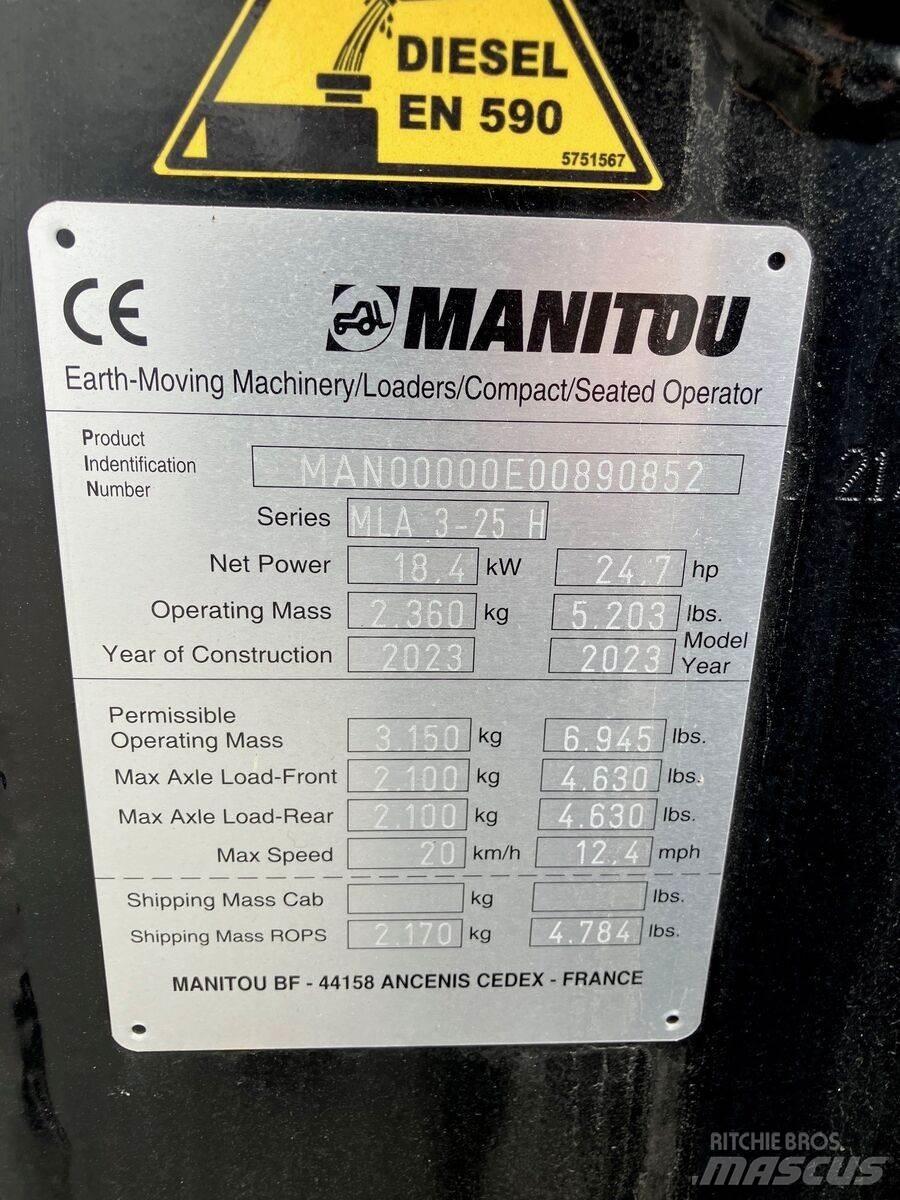 Manitou MLA 3-25 前装载和挖掘机