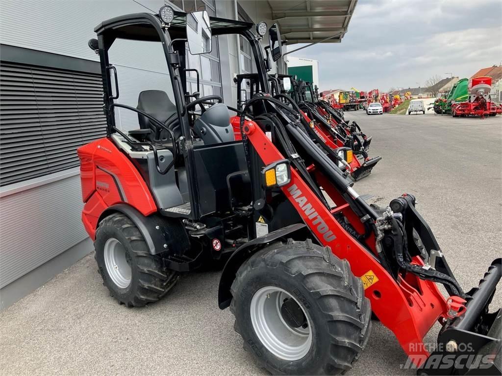 Manitou MLA 3-25 前装载和挖掘机
