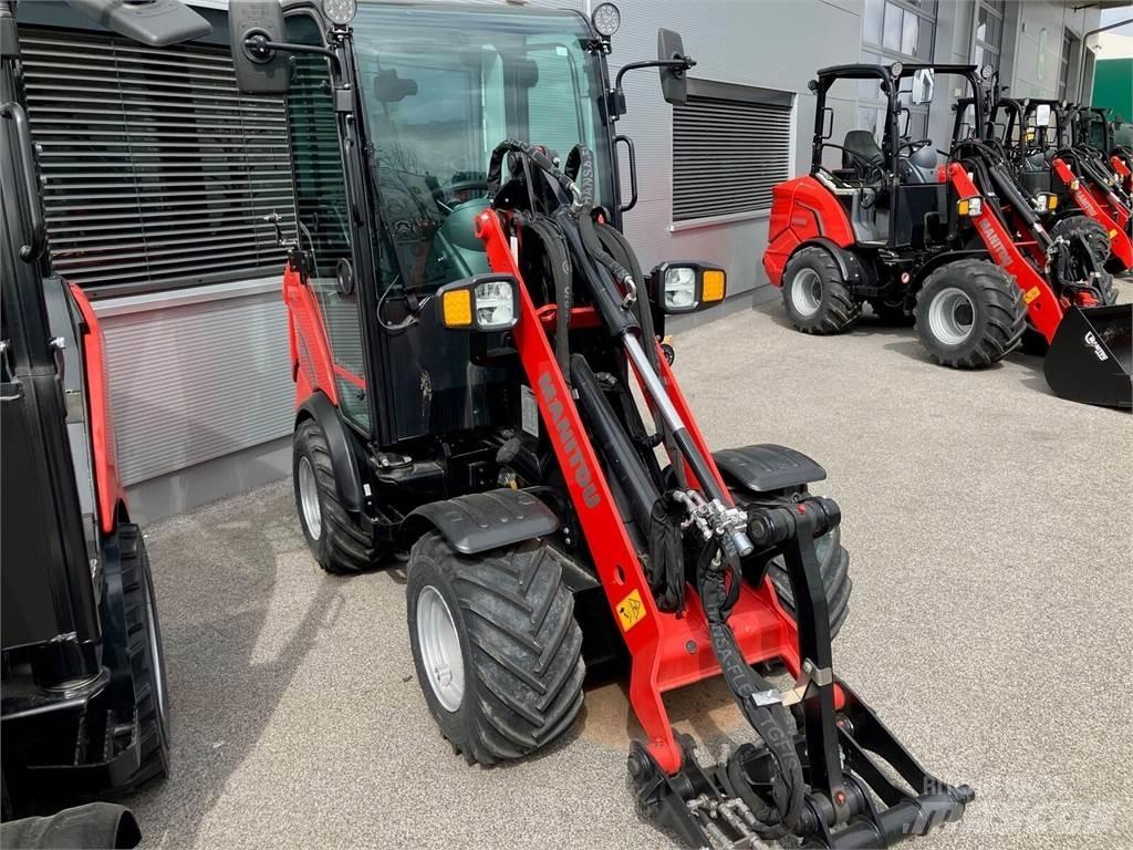 Manitou MLA2-25 前装载和挖掘机