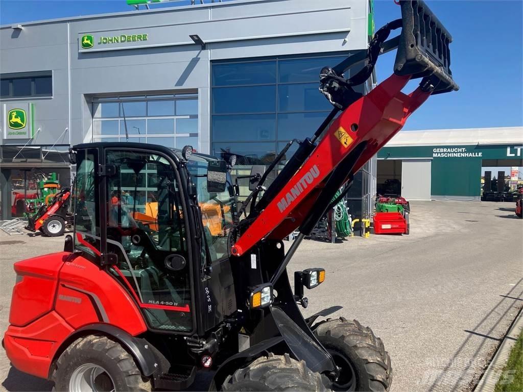Manitou MLA4-50 前装载和挖掘机