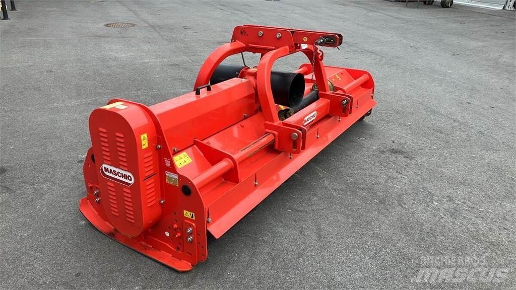Maschio Bisonte 280 牧场割草机和切顶器