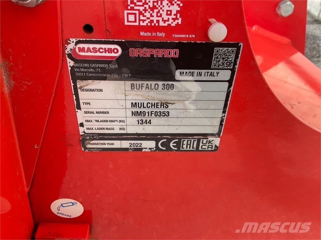Maschio Bufalo 300 牧场割草机和切顶器