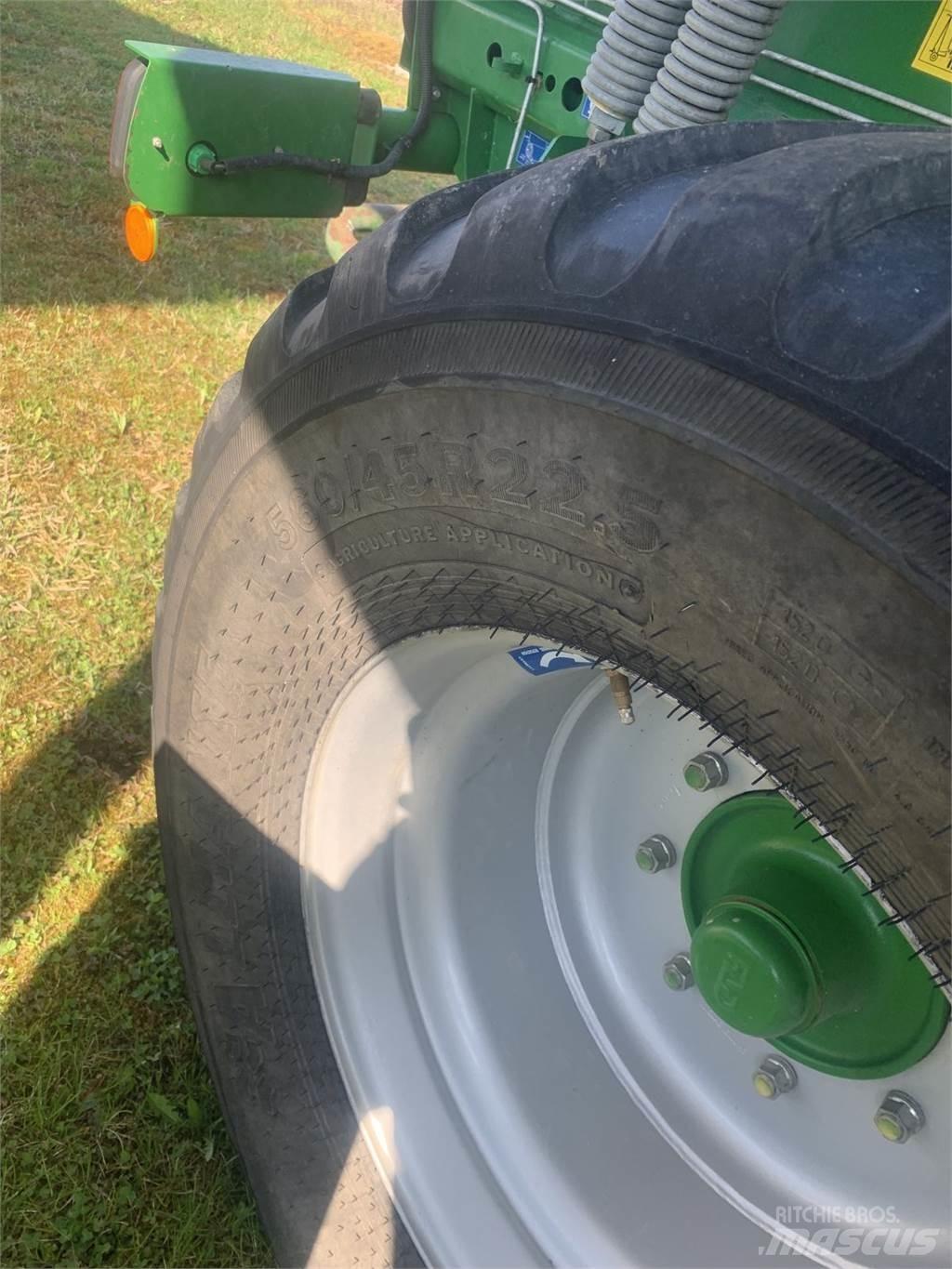 McHale V6750 圆捆打捆机