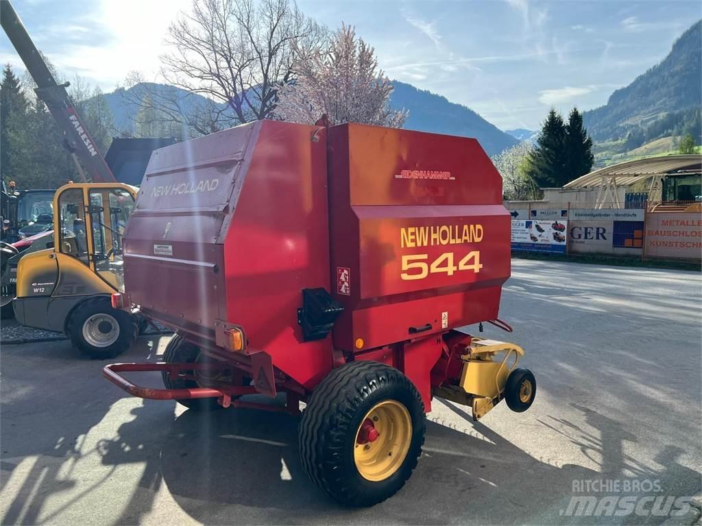 New Holland 544 圆捆打捆机