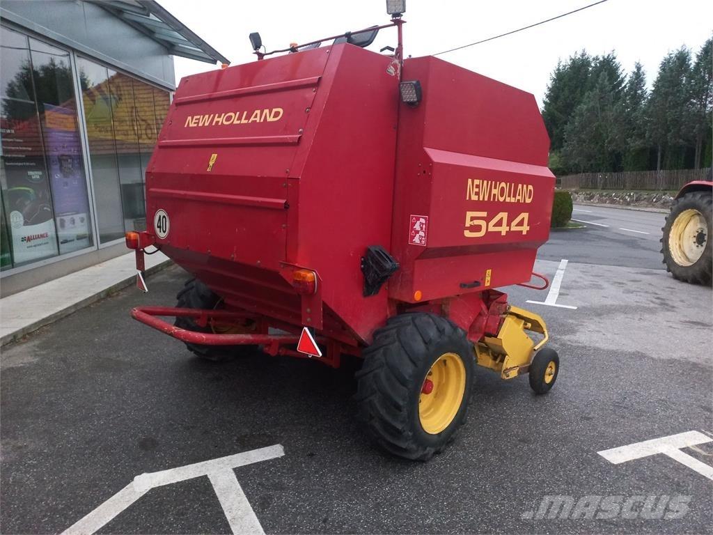 New Holland BR 544 圆捆打捆机