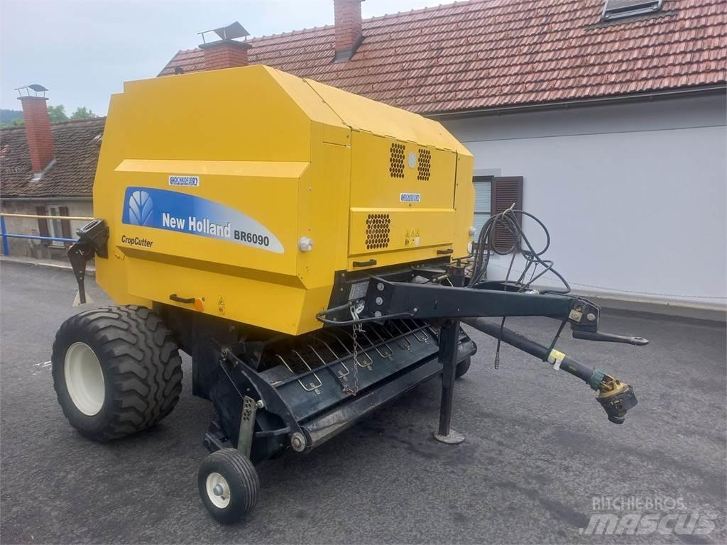 New Holland BR 6090 圆捆打捆机