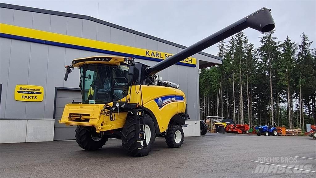 New Holland CX 5.80 联合收割机