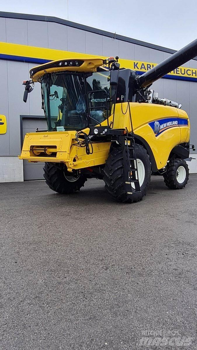 New Holland CX 5.80 联合收割机