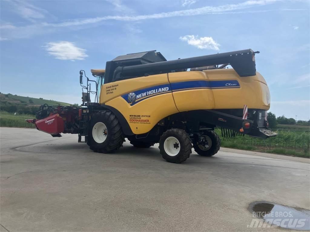 New Holland CX5080 联合收割机