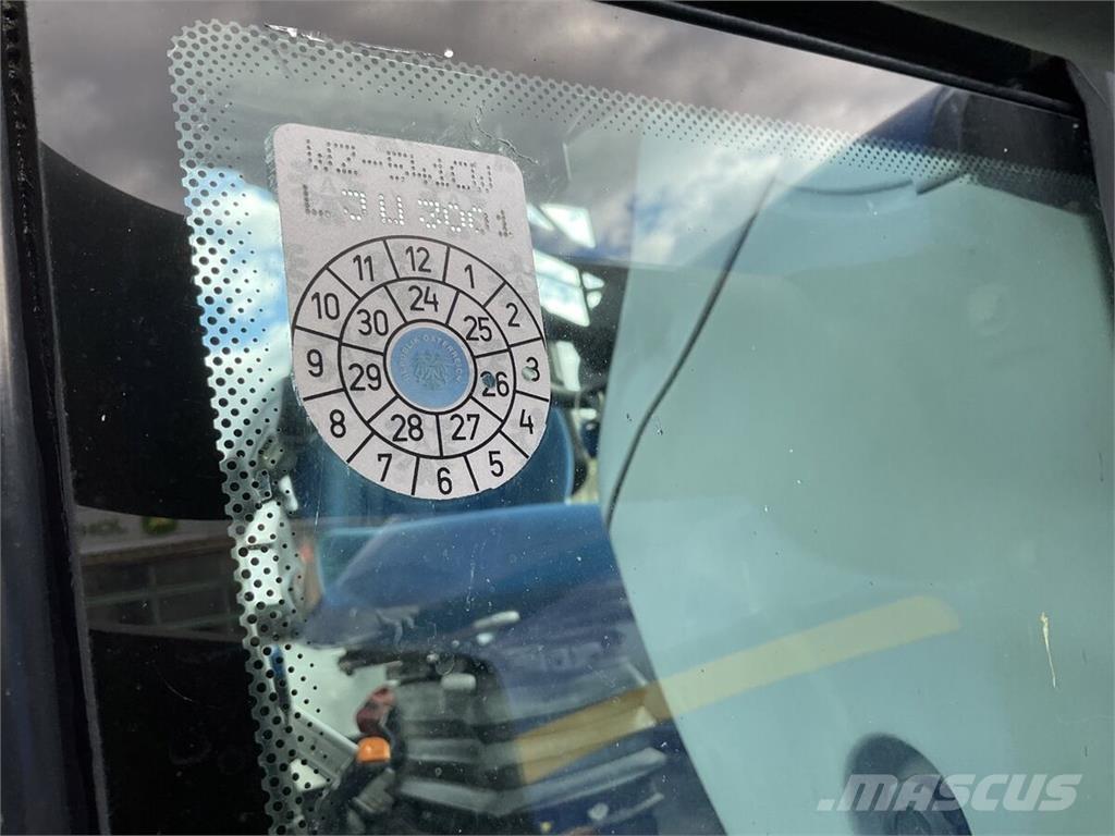 New Holland T 5030 拖拉机/农用车