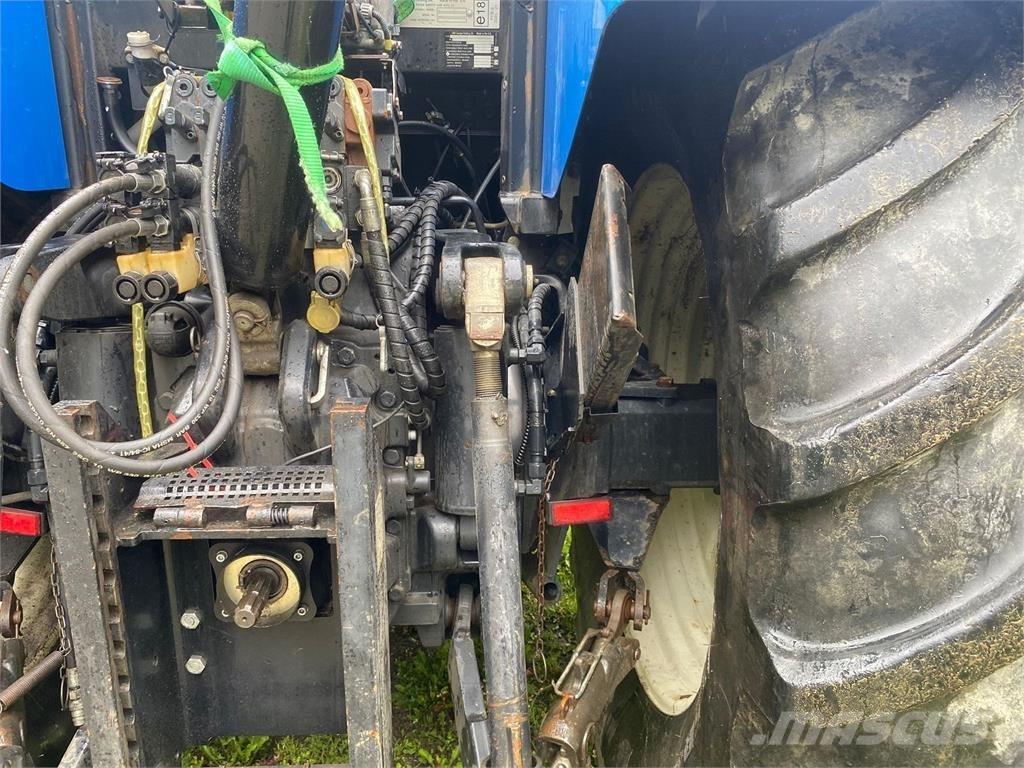 New Holland T7040 拖拉机/农用车