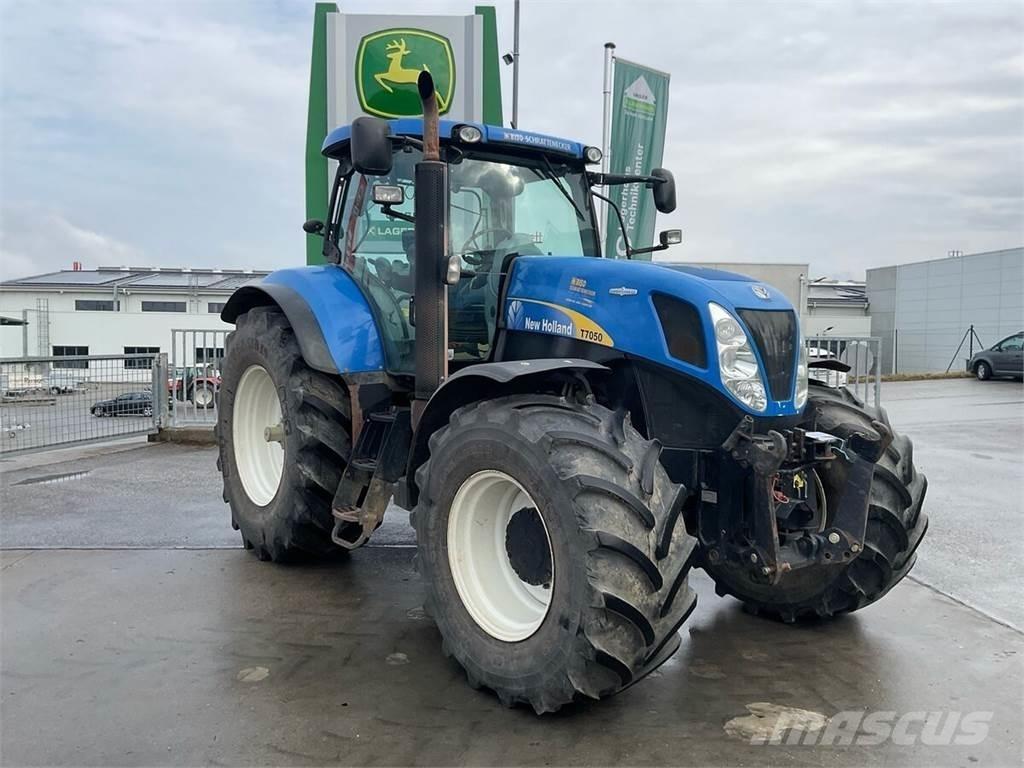 New Holland T7050 拖拉机/农用车
