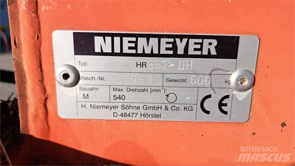 Niemeyer HR551-DH 犁耙和摊草机