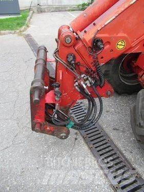 Schäffer 450T 前装载和挖掘机