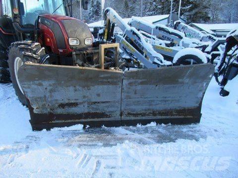  Schilcher 2704 推雪机
