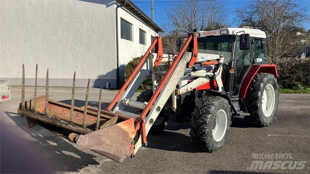 Steyr 958 拖拉机/农用车