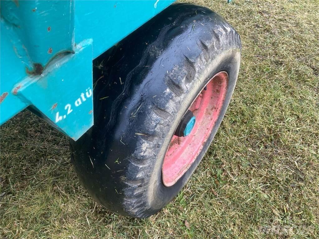 Steyr Hamster 803V 自动装载拖车