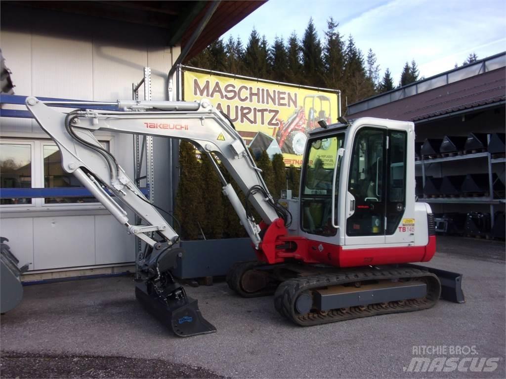 Takeuchi TB 145 小型挖掘机
